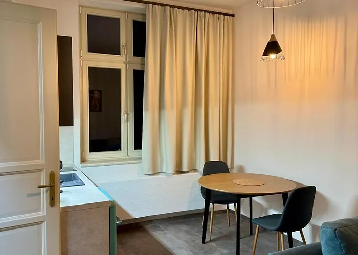 Pearl Bee Deluxe Apartment Pilsen