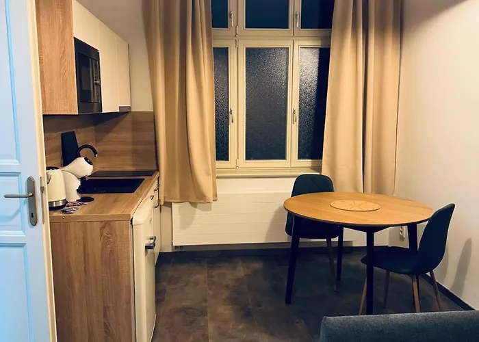 Pearl Bee Deluxe Apartment