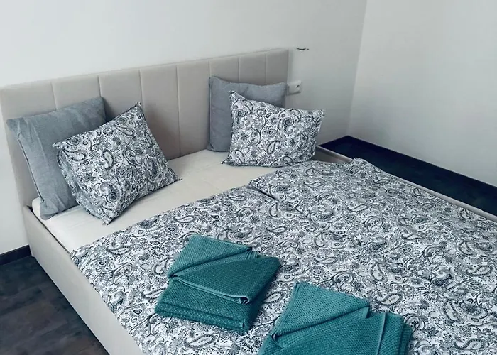 Pearl Bee Deluxe Pilsen